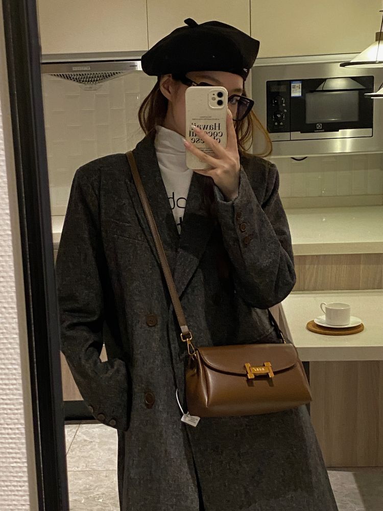 高級質感小包包女2023秋冬新款簡約百搭小方包復古洋氣通勤斜挎包