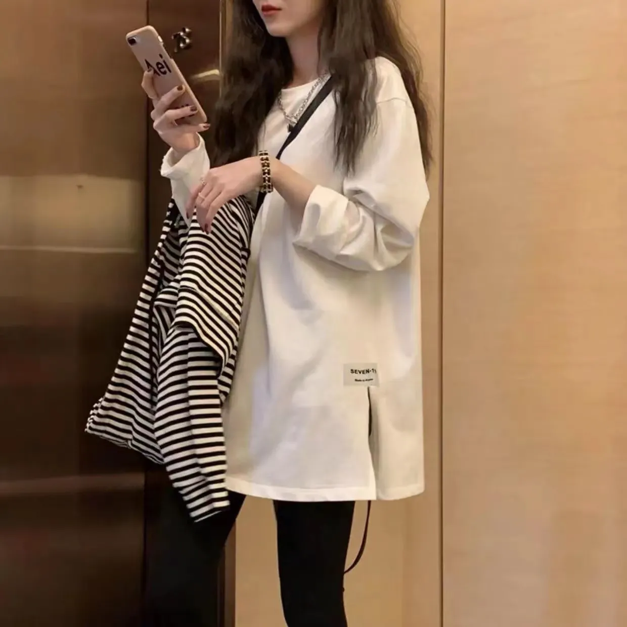 白色加絨加厚長款T恤長袖女內搭加絨打底衛衣疊穿秋冬遮屁股開叉