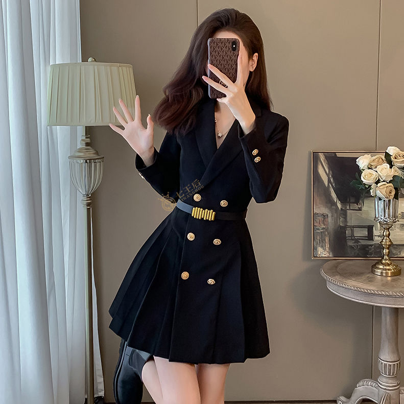 法式輕奢氣質顯瘦黑色西裝連衣裙女春秋赫本風高級感百褶職業裙子