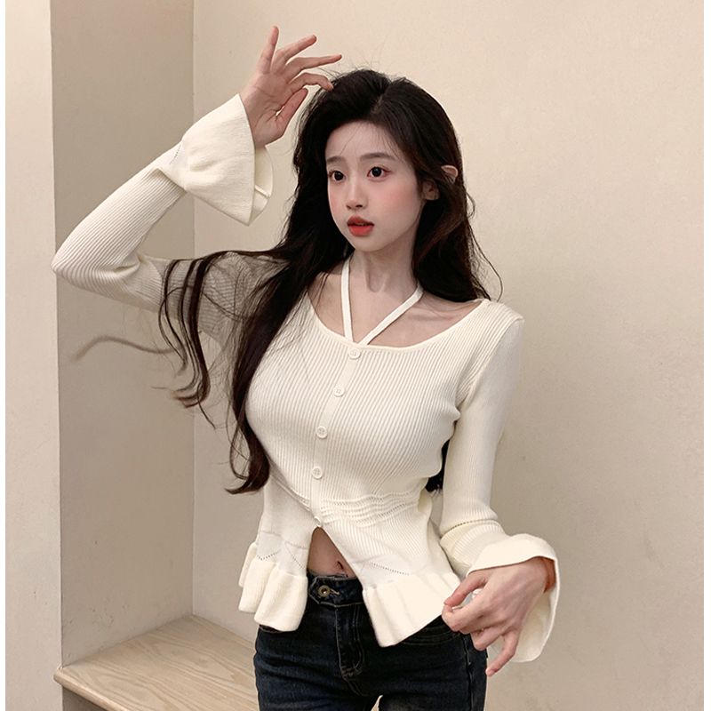 2023 hot girl slim-fitting sweater autumn design long-sleeved halterneck ruffled woolen trendy top