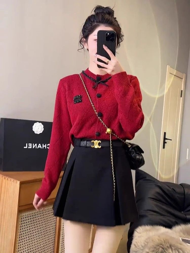 Fashionable red bow outer sweater  new women's autumn and winter short thick knitted cardigan jacket