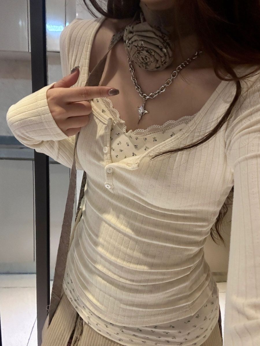 蕾絲碎花拼接假兩件長袖打底衫女秋冬新款內搭修身顯瘦辣妹風上衣
