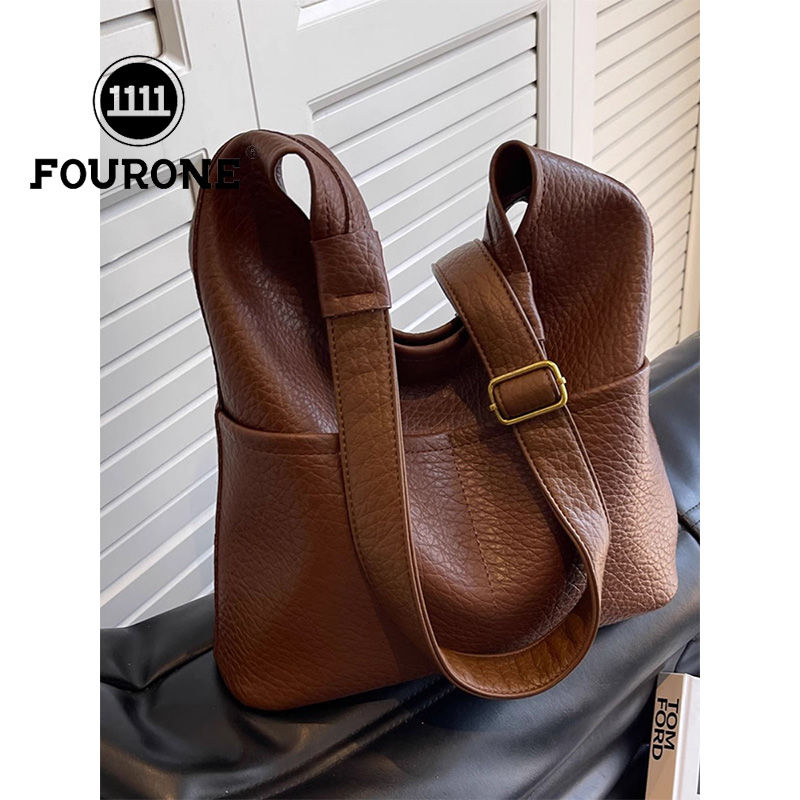 High-end niche commuting single shoulder armpit large bag women's new fashion casual commuting large capacity