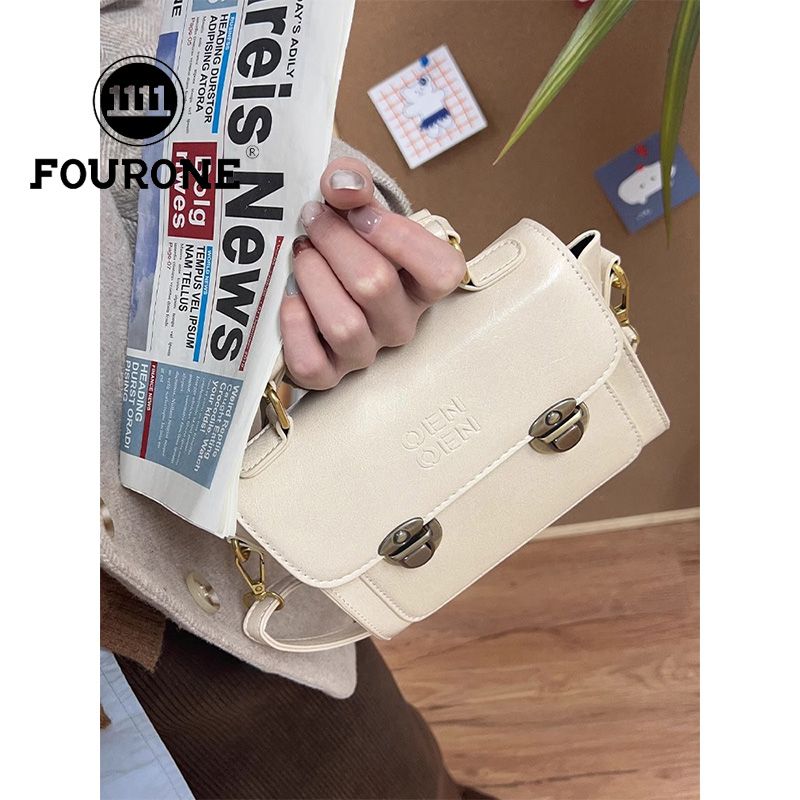 This year's popular retro small bag women's new single shoulder crossbody bag casual versatile armpit small square bag