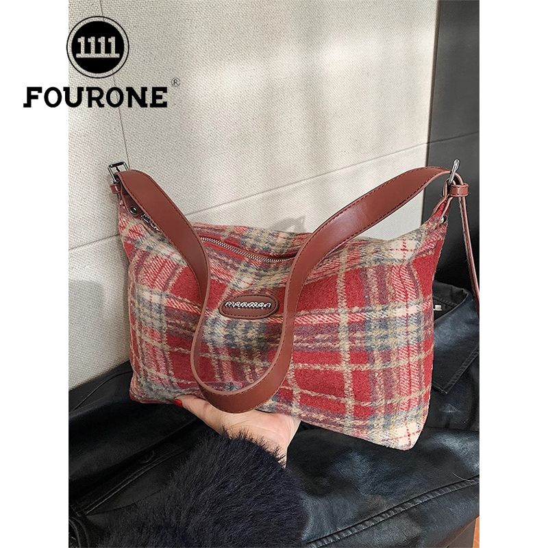 Woolen bag women's new fashion popular plaid shoulder bag large capacity commuter crossbody bucket bag