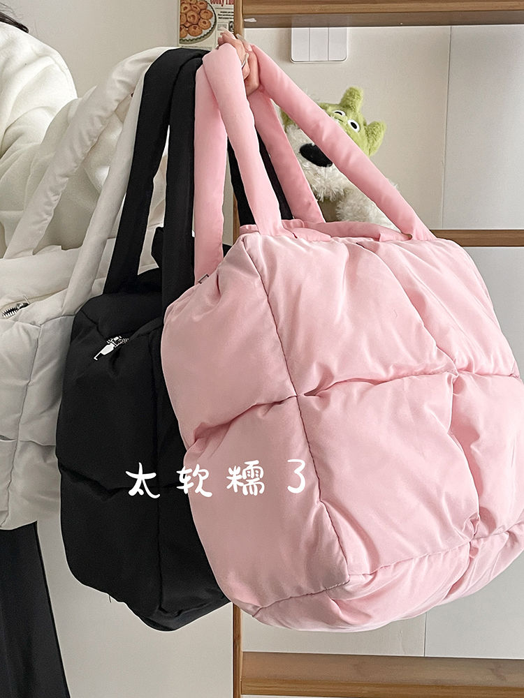 小眾設計菱格方塊托特包泡芙柔軟充棉枕頭包百搭拉鏈單肩腋下包女