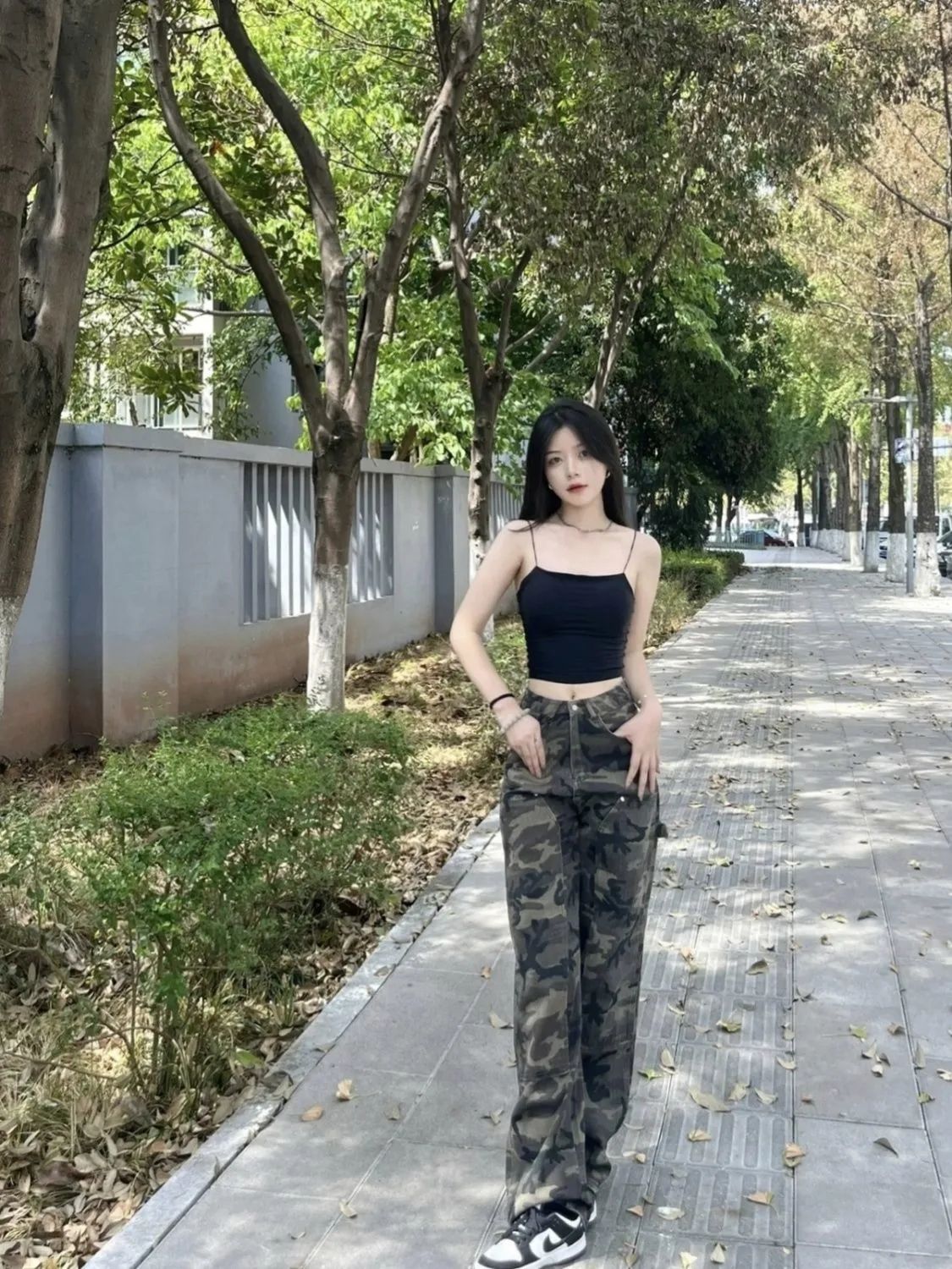 美式復古軍綠色迷彩工裝牛仔褲秋冬新款高腰寬鬆顯瘦直筒拖地長褲