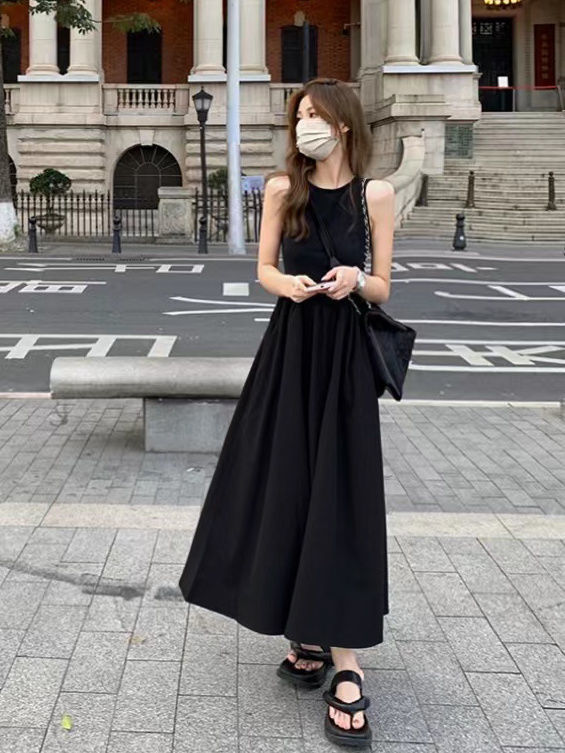 黑色背心裙女秋季韩系复古无袖长款大摆裙显瘦气质连衣裙新款