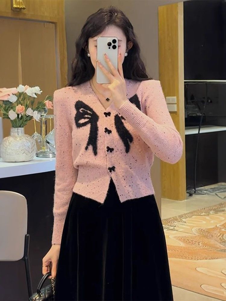 Red short cardigan sweater jacket for women  new hot style autumn and winter small fragrance v-neck sweater top