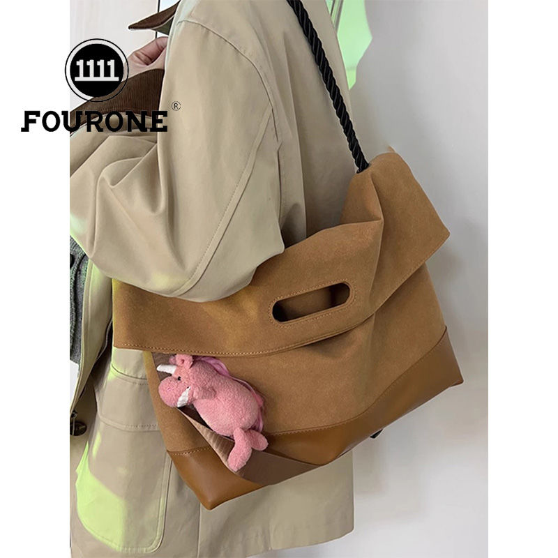 Large-capacity commuter bag, new shoulder armpit bag, retro casual student class tote bag