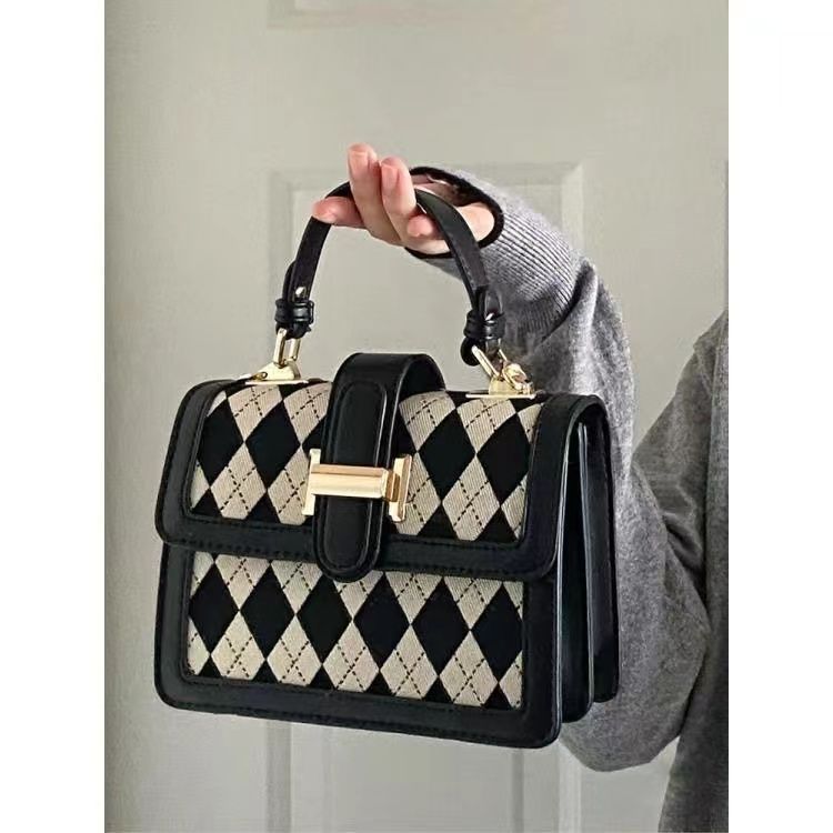 Diamond crossbody bag 2024 spring and summer new style high-end niche texture single shoulder crossbody bag large capacity mobile phone bag