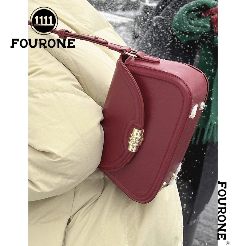 French high-end armpit bag, fashionable retro autumn and winter commuter saddle bag, new shoulder crossbody bag