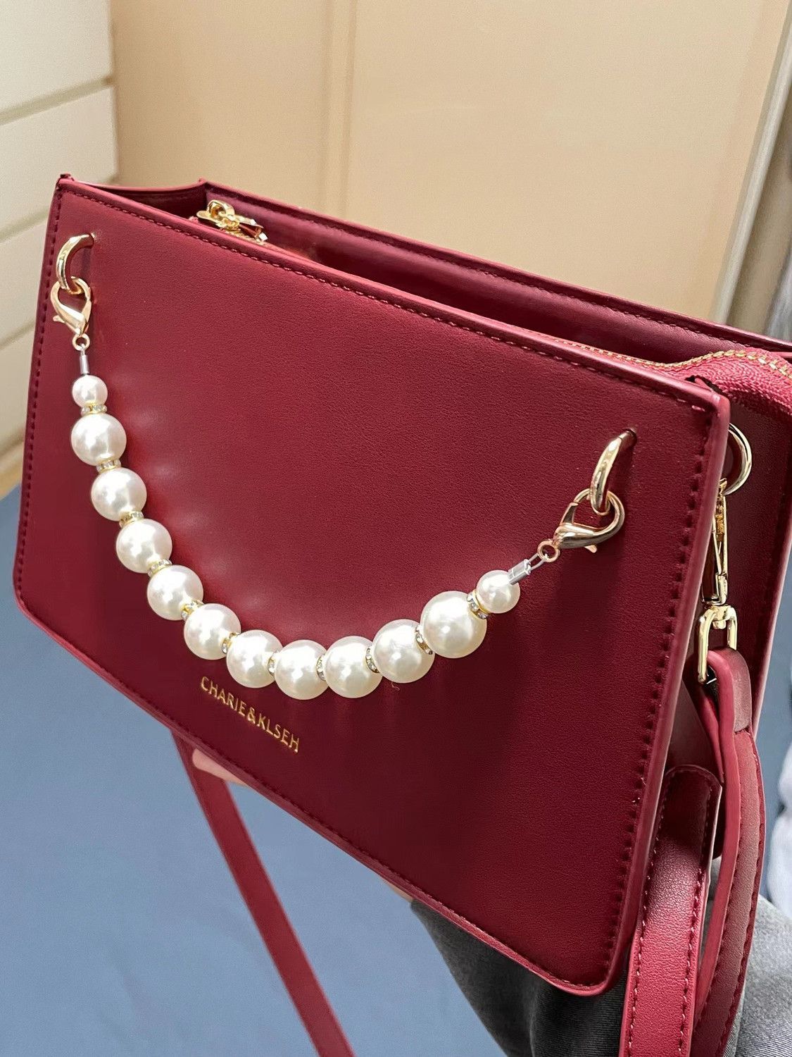 Western style small square bag with temperament niche 2024 new red bag bridal wedding portable armpit versatile crossbody bag