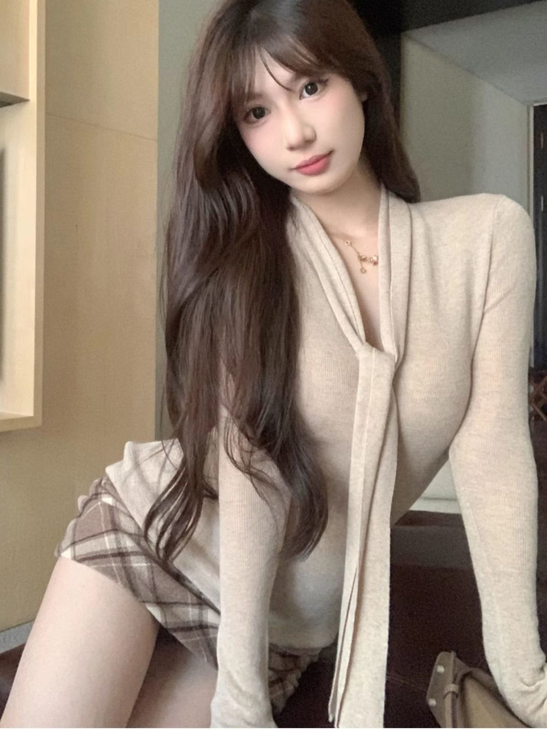 韓系純欲風V領設計感上衣女2023秋冬新款修身顯瘦溫柔氣質氛圍感