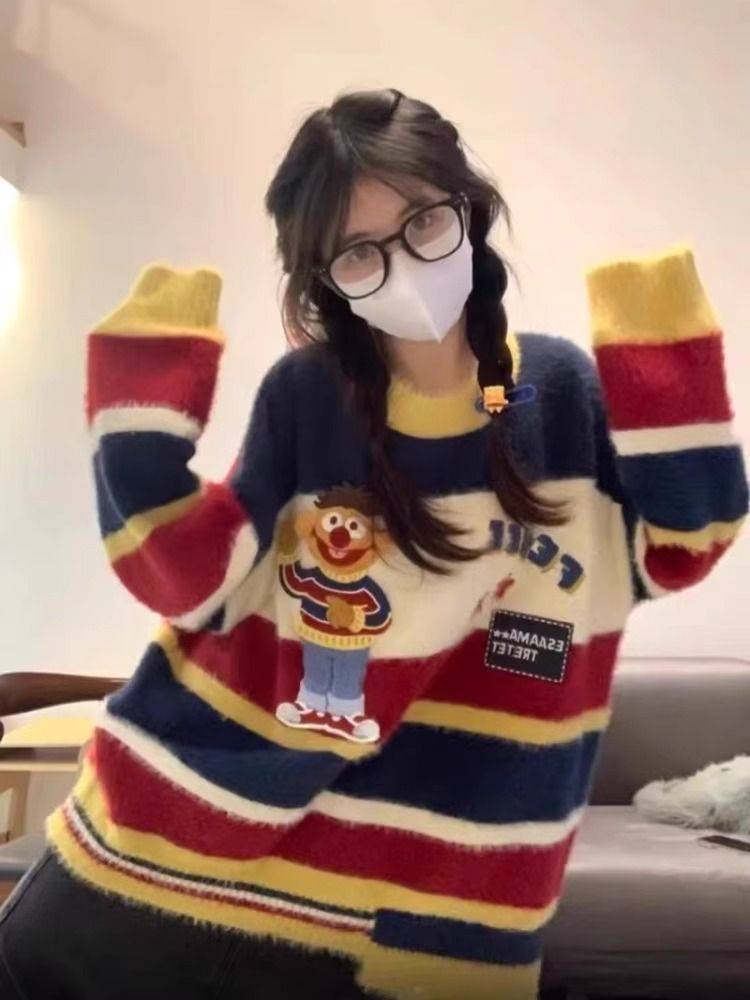 秋冬卡通公仔慵懶刺繡寬鬆圓領可愛條紋撞色長袖針織衫上衣毛衣女