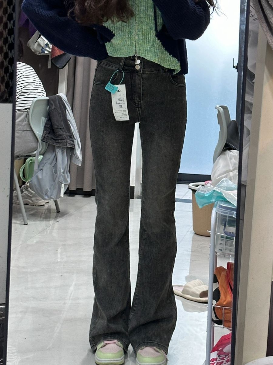 復古chic煙灰色辣妹微喇牛仔褲女秋冬款高腰直筒顯瘦修身喇叭褲子