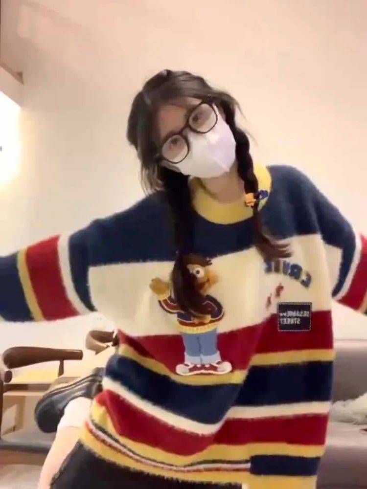 秋冬新款撞色條紋可愛卡通刺繡提花慵懶風圓領長袖針織衫上衣毛衣