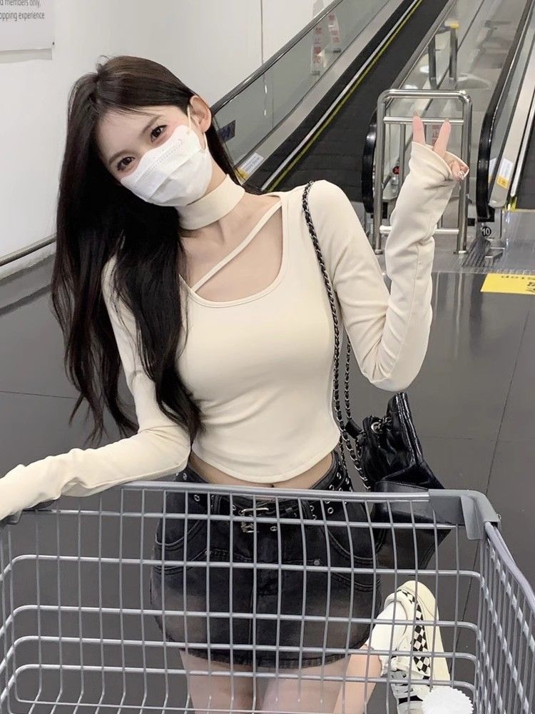 掛脖式上衣女春秋新款設計感小眾修身顯瘦短款長袖鏤空打底T恤ins