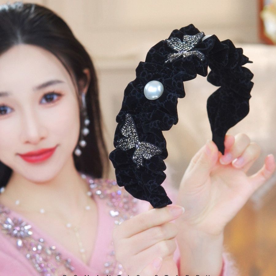 New Black Swan high-end velvet headband, retro pleated French internet celebrity temperament, versatile, fashionable and simple black