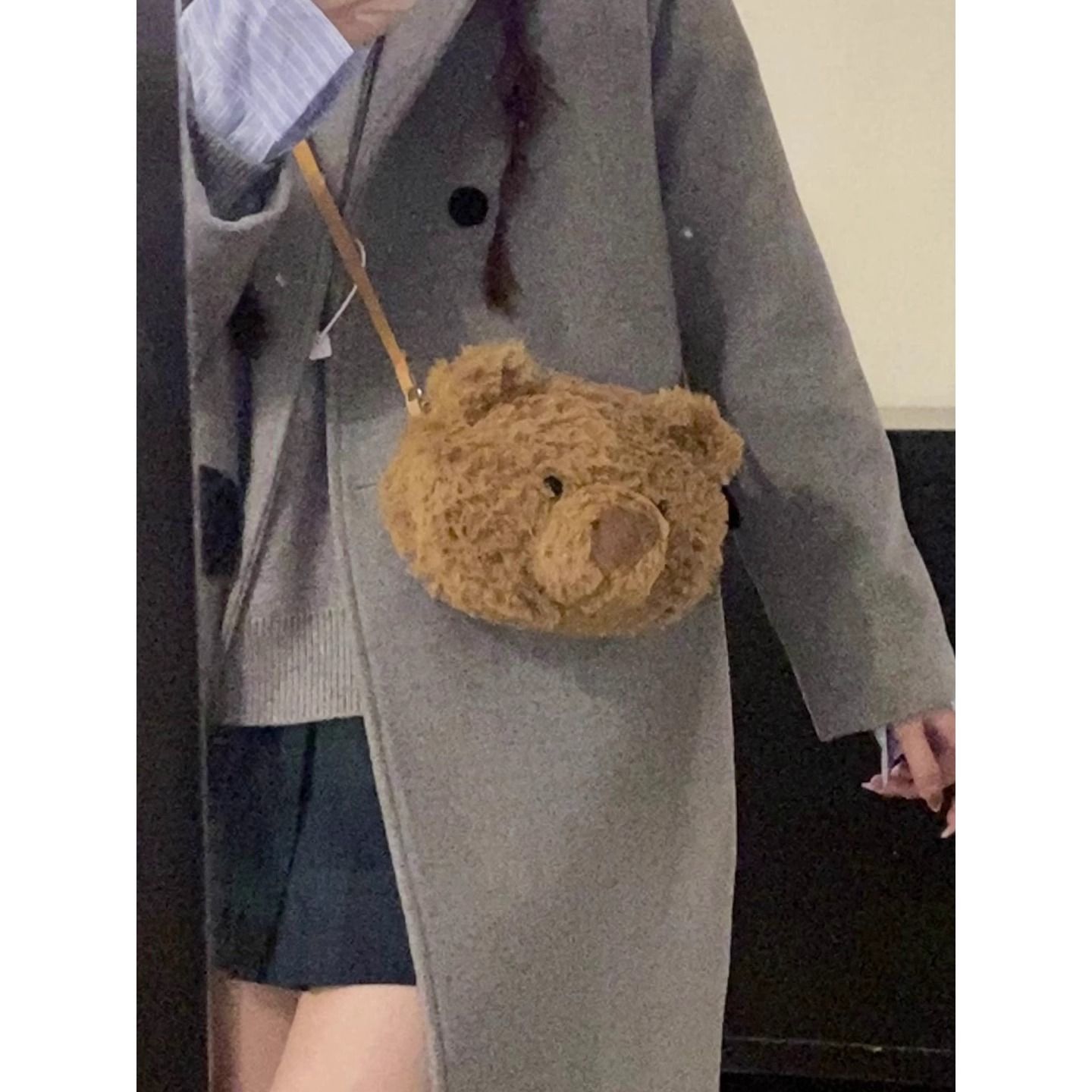 卡通毛絨包包秋冬女2023新款潮可愛巴塞羅熊包斜挎羊羔毛包包