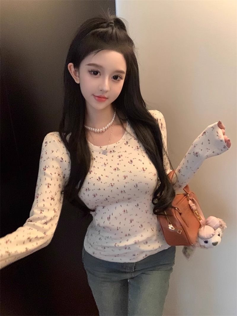 復古碎花甜辣修身顯瘦打底針織內搭別致長袖上衣圓領短款德絨女冬