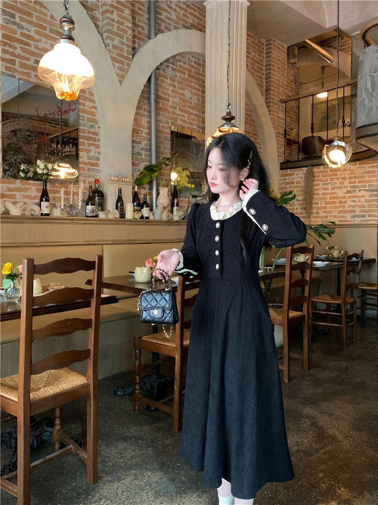 法式赫本風長袖黑色連衣裙子女秋冬裝大碼新款富家小千金香風長裙