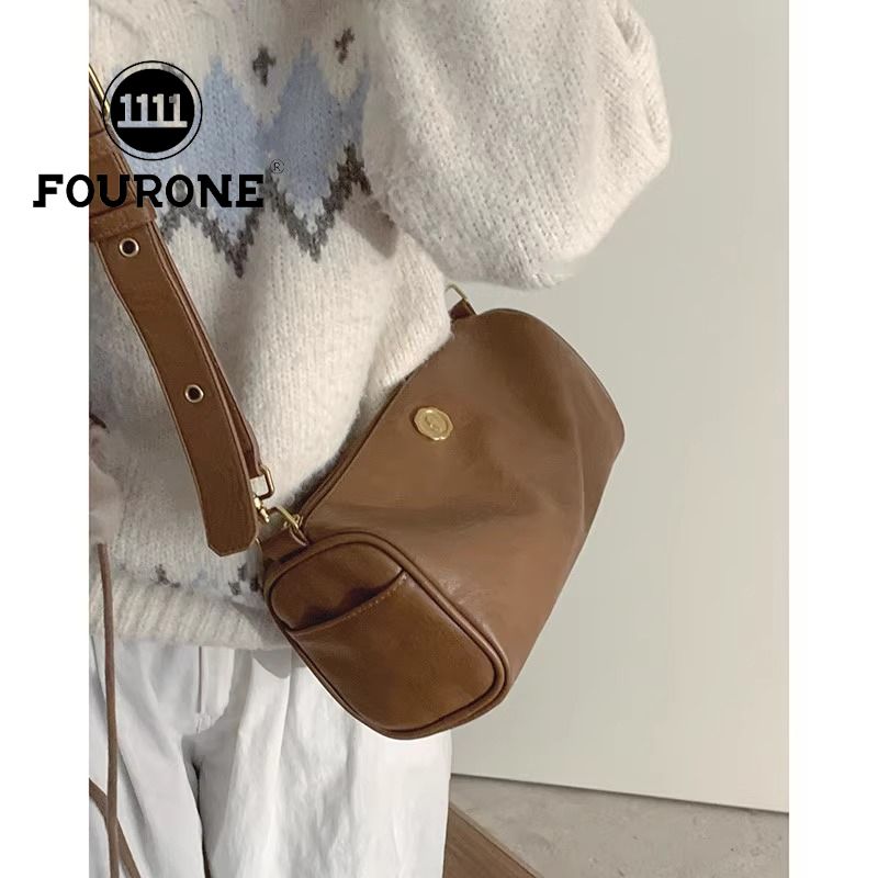 Korean niche underarm bag for women, new trendy retro pillow bag, versatile shoulder bag, crossbody bag