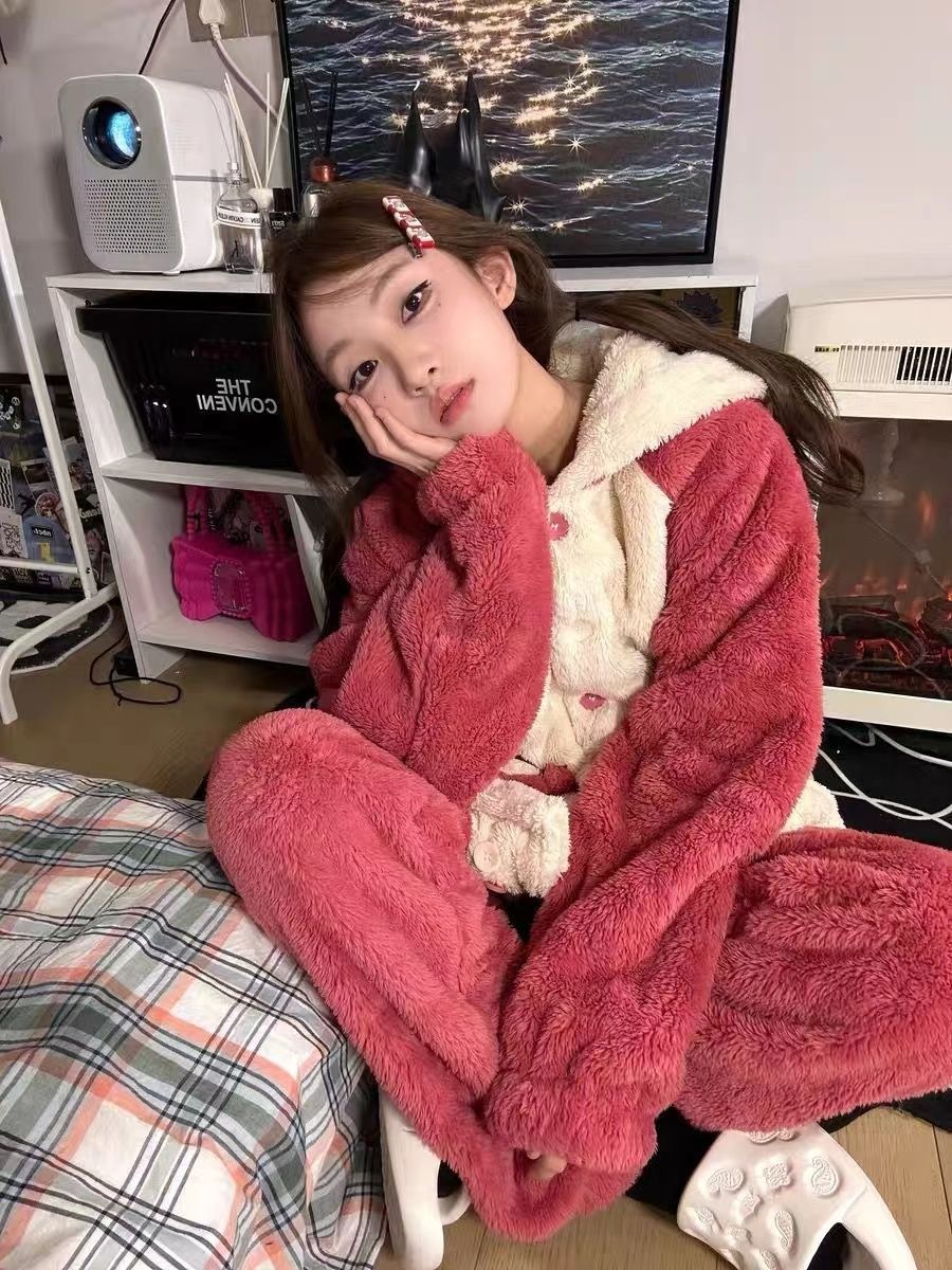 Cute strawberry bear thickened pajamas for women coral velvet winter new plush hooded dormitory suit home wear outer wear