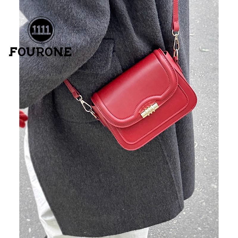 Niche red bag women's new fashion retro small square bag high-end versatile shoulder crossbody bag