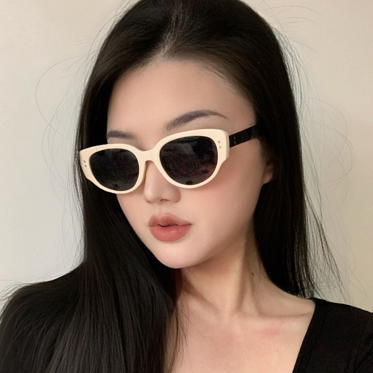 歐美貓眼辣妹墨鏡女小臉復古時尚拍照米黃太陽鏡男防紫外線顯臉小