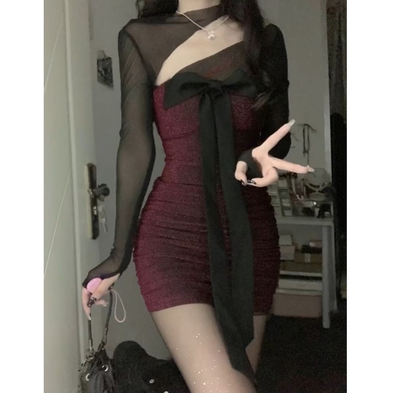 2023 new autumn and winter hot girl tight mesh splicing Christmas dress female pure desire waist slimming hip short skirt