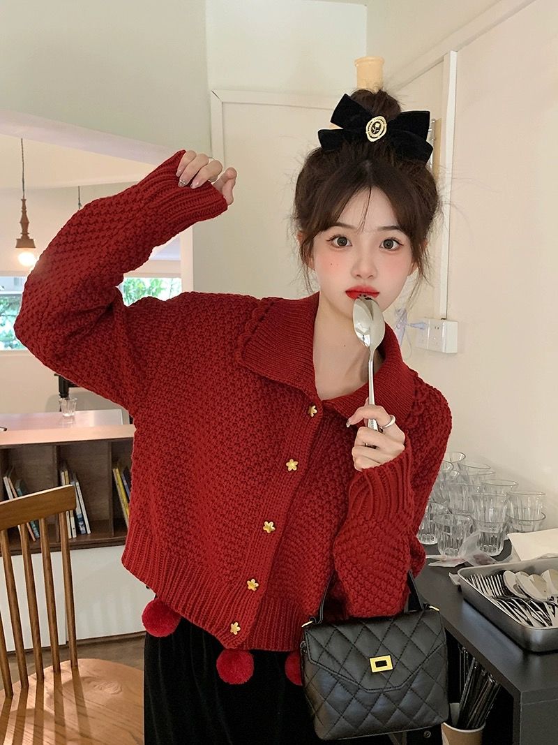 MINETTE紅色毛衣外套開衫女秋冬新款復古新年聖誕短款娃娃領上衣