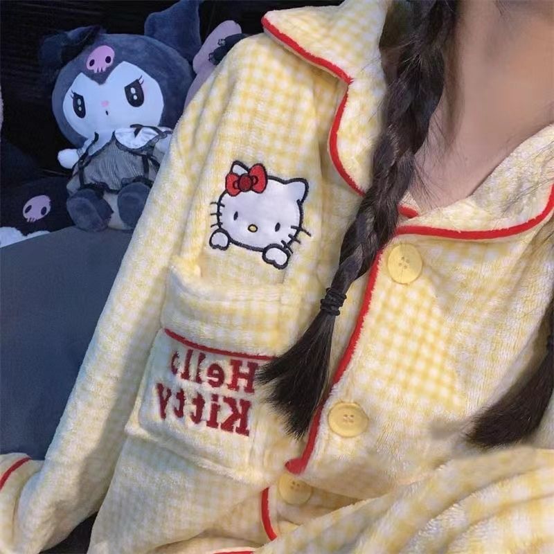 Cartoon KT cat plaid coral velvet pajamas for women in autumn and winter cute Japanese long-sleeved flannel suit home clothes