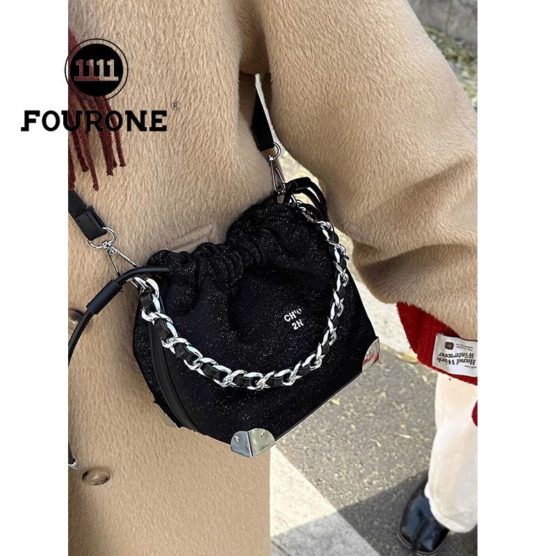 Niche design handbag women's new fashion black bucket bag high-end versatile crossbody bag