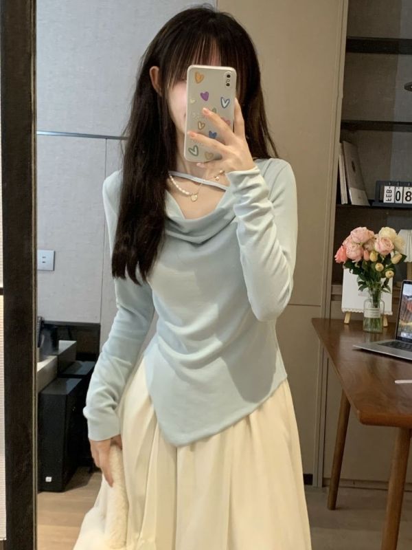 藍色內搭打底長袖t恤女早秋季設計感小眾不規則修身短款打底上衣