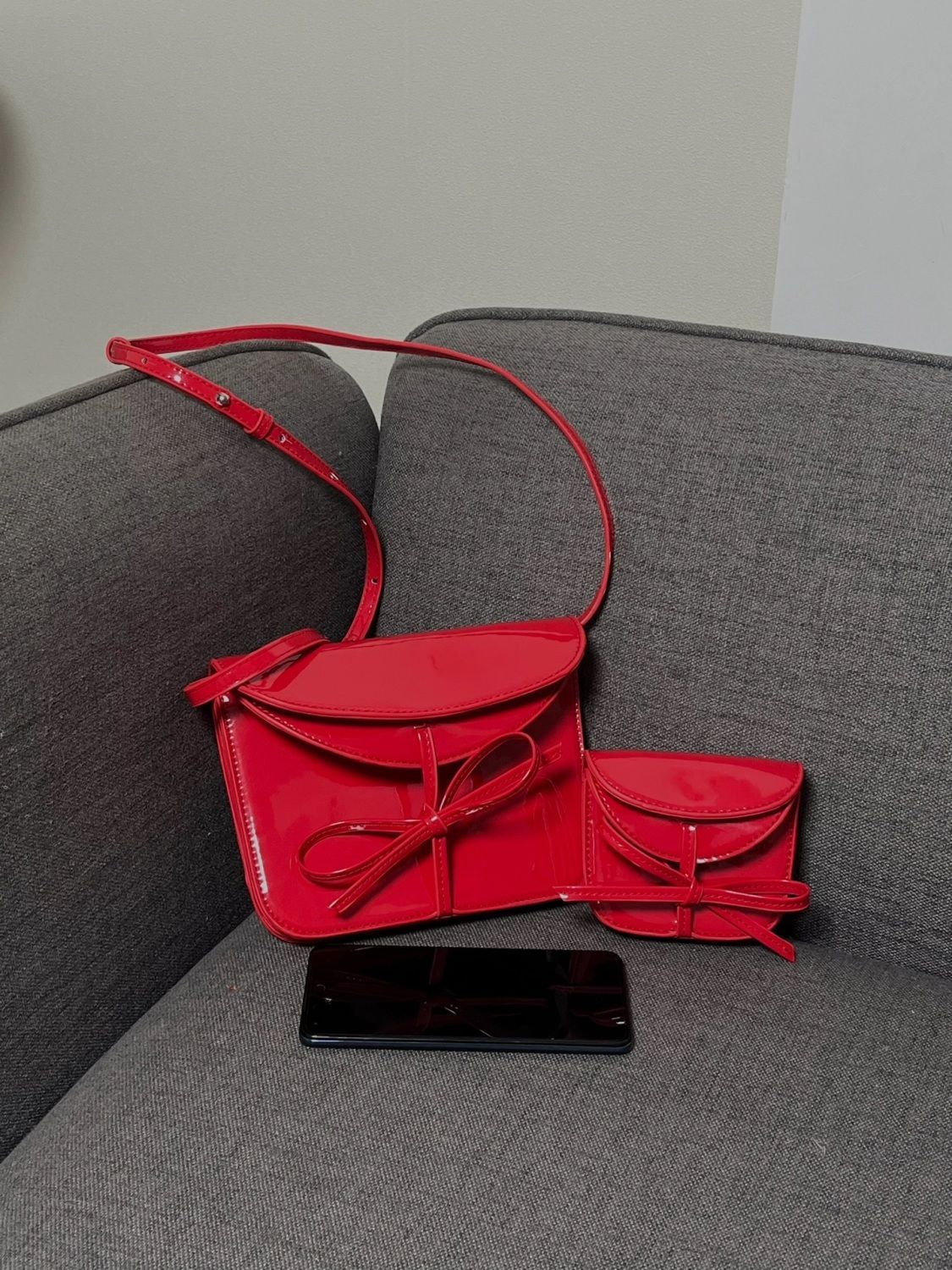 Korean ins red niche ballet patent leather small square bag 2024 high-end new girl bow crossbody bag for women