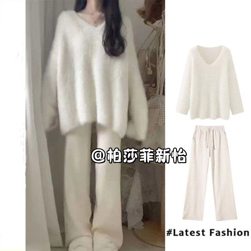 Autumn and winter Korean drama Xiaoxiang style celebrity gentle and sweet style complete set of sweaters and velvet wide-leg pants two-piece set
