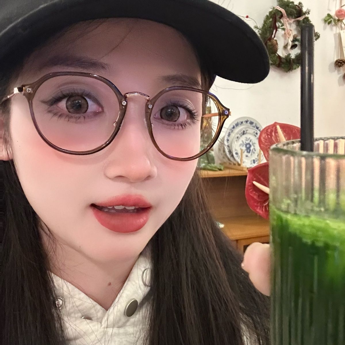 Transparent olive green myopia glasses frame for women, Xiaohongshu Internet celebrity style, anti-blue light radiation, men can be equipped with a prescription stand