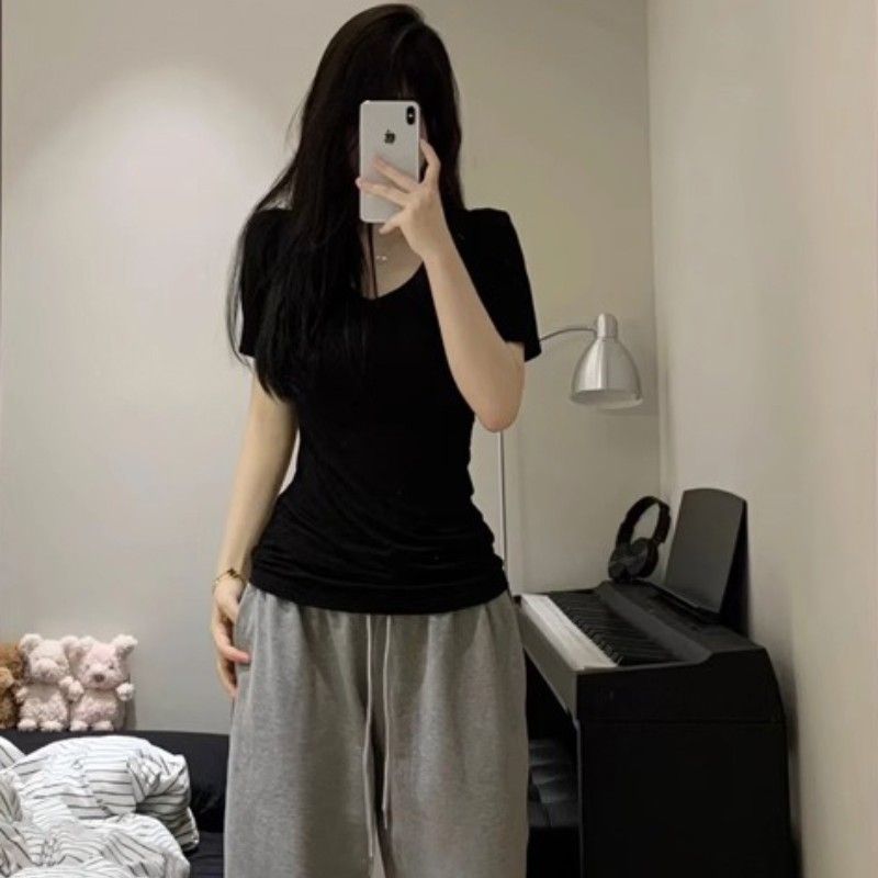 美式復古純欲正肩V領短袖t恤女夏季設計感小眾甜辣妹修身顯瘦上衣
