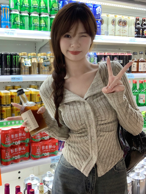 復古甜辣妹長袖開衫女裝秋季設計感獨特别致修身氣質短款打底上衣