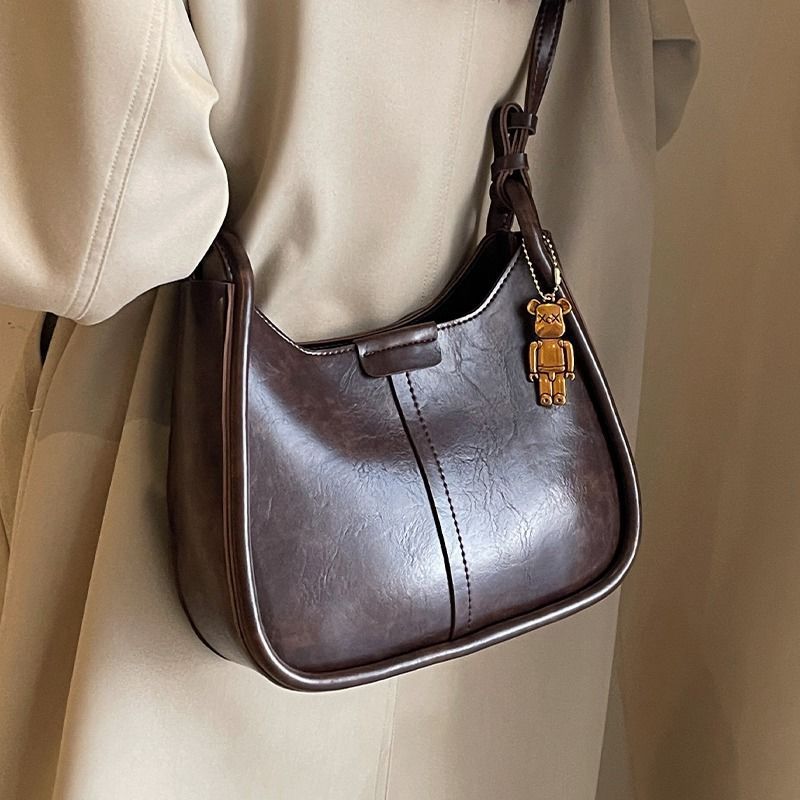 High-end wasteland style underarm bag for women new 2023 autumn and winter retro fashion tote bag commuter shoulder bag