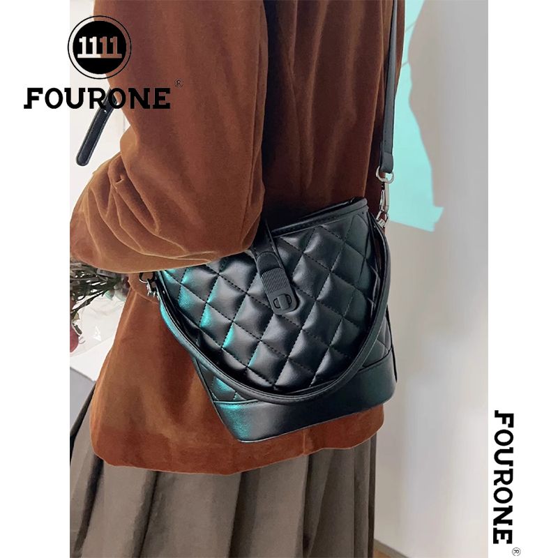 Retro high-end small bag, fashionable texture bag, women's bag, new portable rhombus autumn and winter bucket crossbody bag