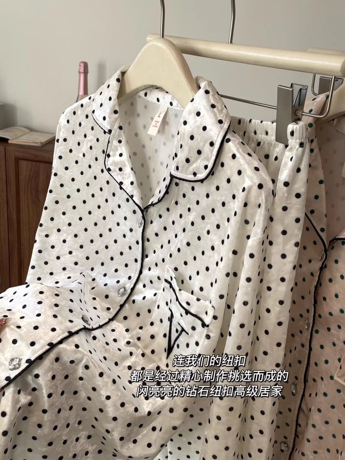 Polka-dot gold velvet pajamas for women 2023 new autumn and winter Internet celebrity style can be worn outside home clothes suit spring two-piece set