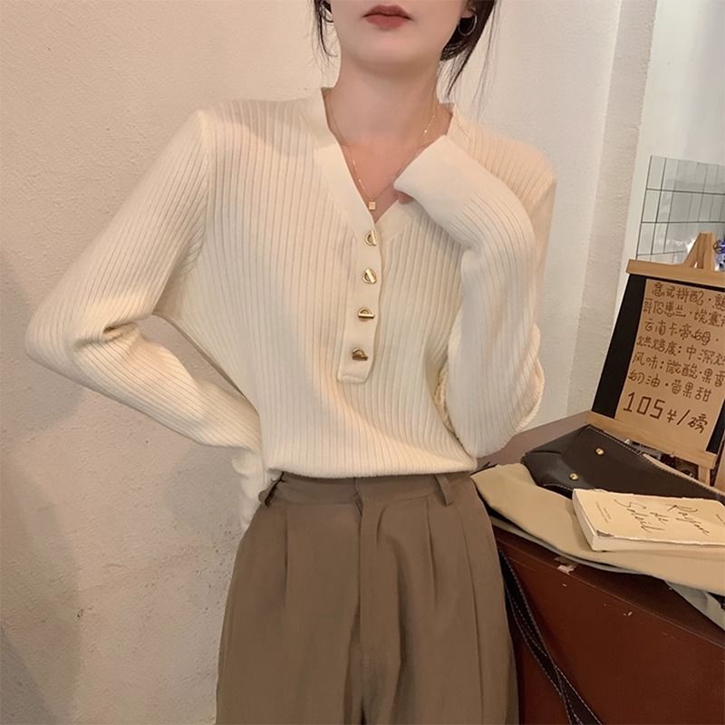 V-neck bottoming shirt for women autumn and winter 2024 new autumn clothing high-end French T-shirt with sweater sweater top trendy