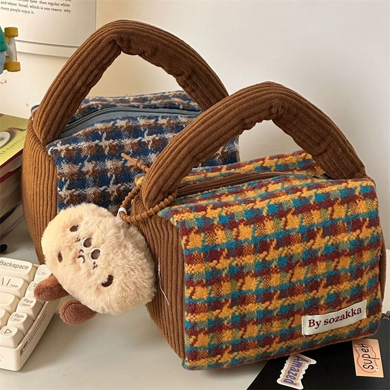 Japanese ins houndstooth handbag autumn and winter woolen bag for women niche design versatile and cute student cosmetic bag