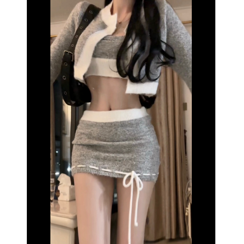 三件套女2024新款純欲針織毛衣開衫短款外套內搭背心高腰包臀短裙