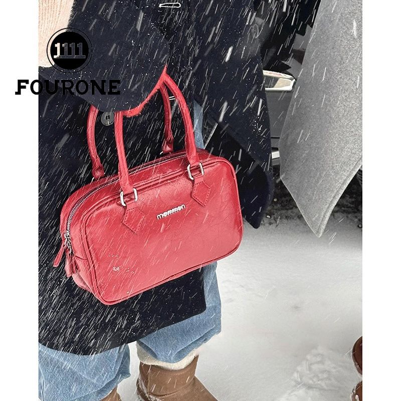 Hand-held New Year red bag for women, new trendy retro small square bag, versatile one-shoulder cross-body commuting bag
