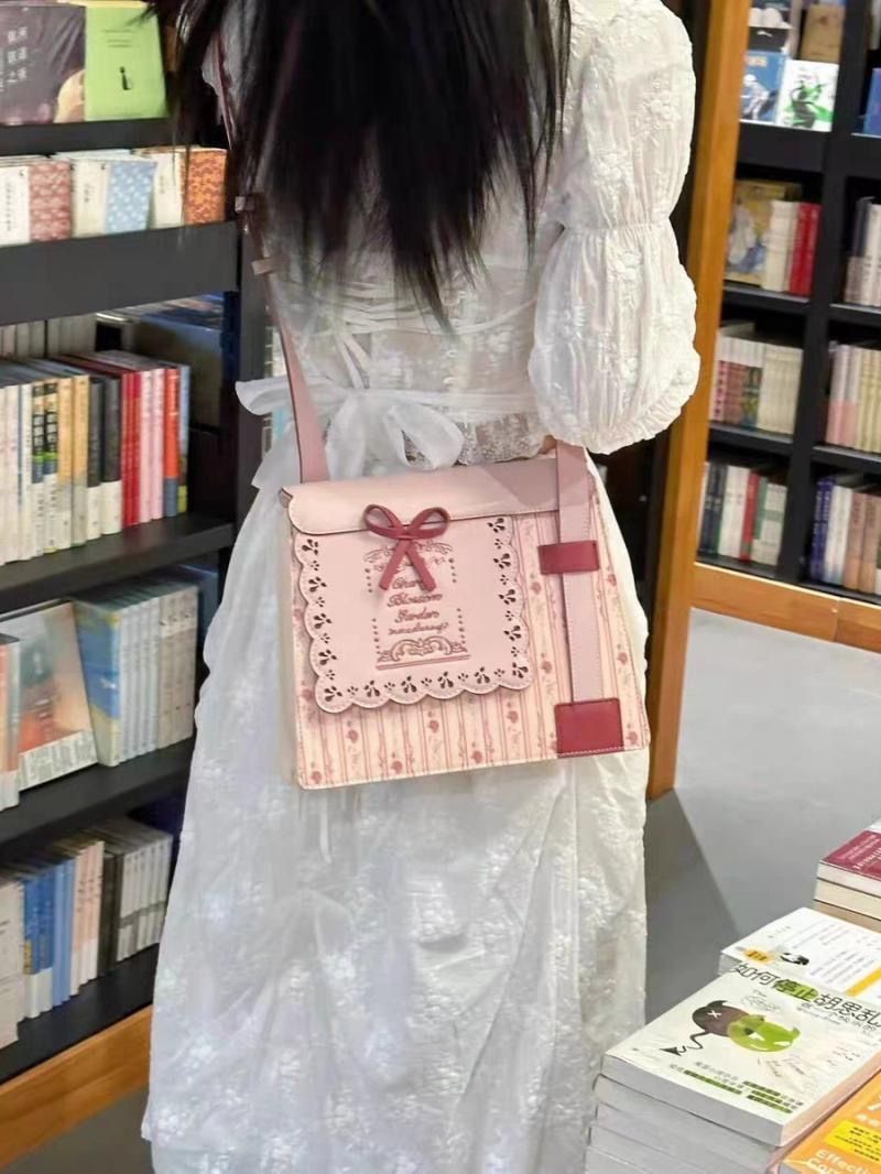 小眾設計痛包花邊櫻花粉少女新款蝴蝶裝飾質感百搭單肩可愛斜挎包