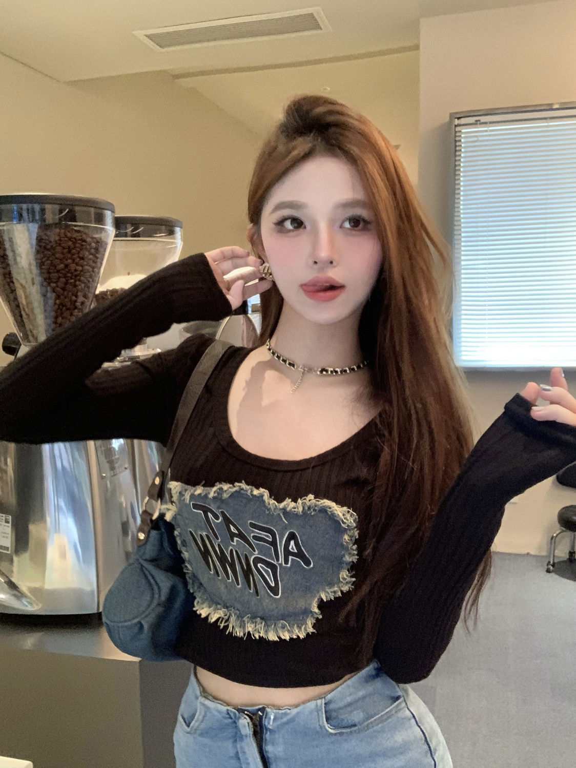 純欲復古長袖T恤女春季美式辣妹修身顯瘦短款露臍打底衫黑色上衣