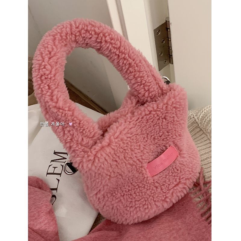 Autumn and winter portable plush bag for women  new Korean fashion bucket bag high-end niche versatile shoulder bag